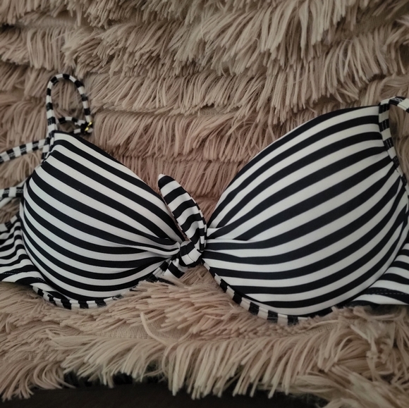 NWOT Xhilaration Stripped Push up bra swim suit - Picture 5 of 7
